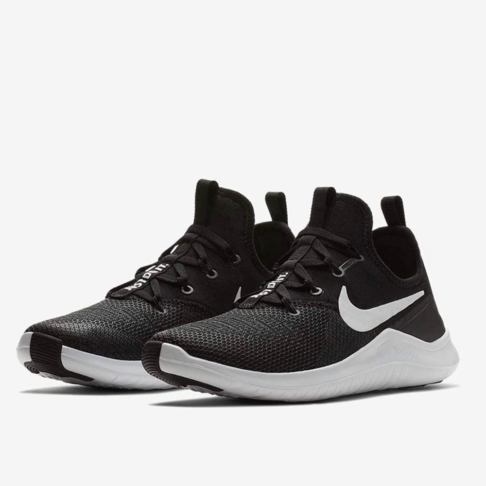 NIB Brand New Women’s Nike Free Tr8 size 7